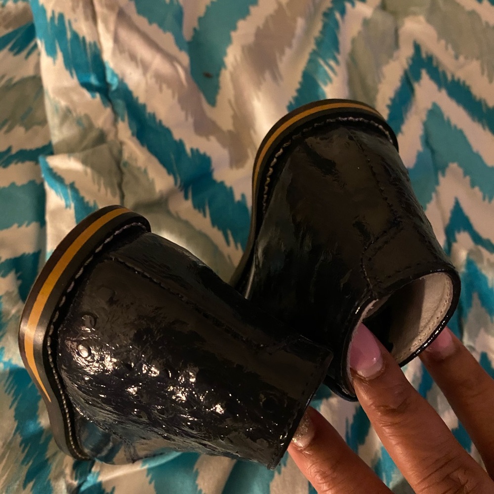 Hard bottoms - Picture 3 of 4